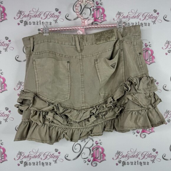 Guess skirt mini frilly ruffle bottom hem Ruffled Beige Mini Skirt - Picture 2 of 9